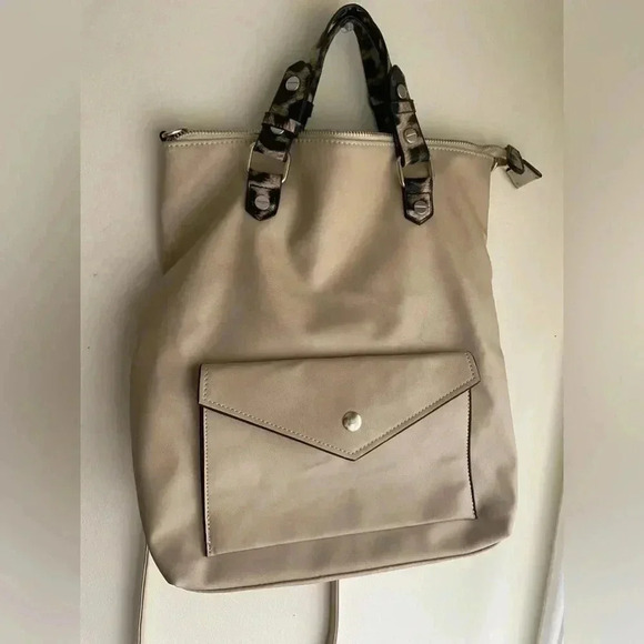 Olivia Miller Shoulder Crossbody Bag Tote Fold Over Purse Adjustable Strap Tan - Picture 4 of 12